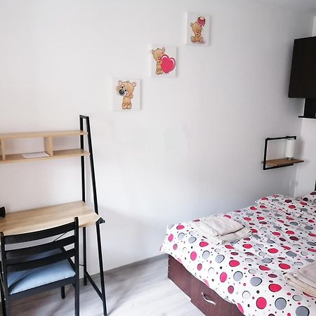 Romanilor - Studio First Floor Дева Экстерьер фото