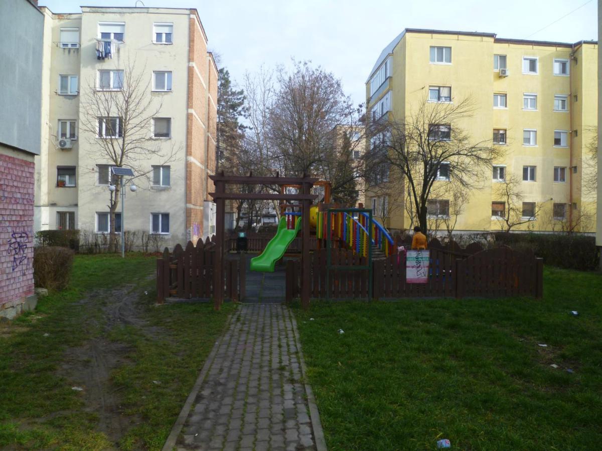 Romanilor - Studio First Floor Дева Экстерьер фото
